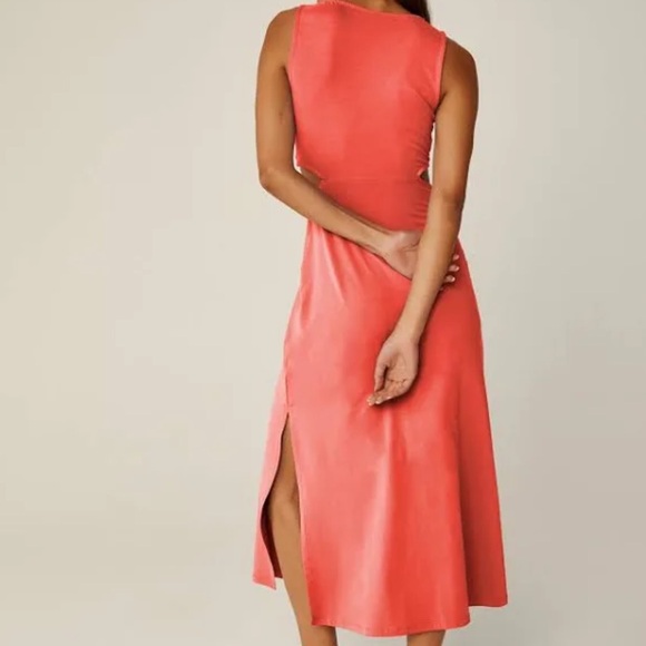 NEW Beyond Yoga Around The World Front Twist Dress in Coral Glow - Picture 4 of 6